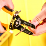 DELI 7 Inch 2 in 1 Wire Stripper And Cutter Slip Resistance Blade Dual Color PVC Coated Handle